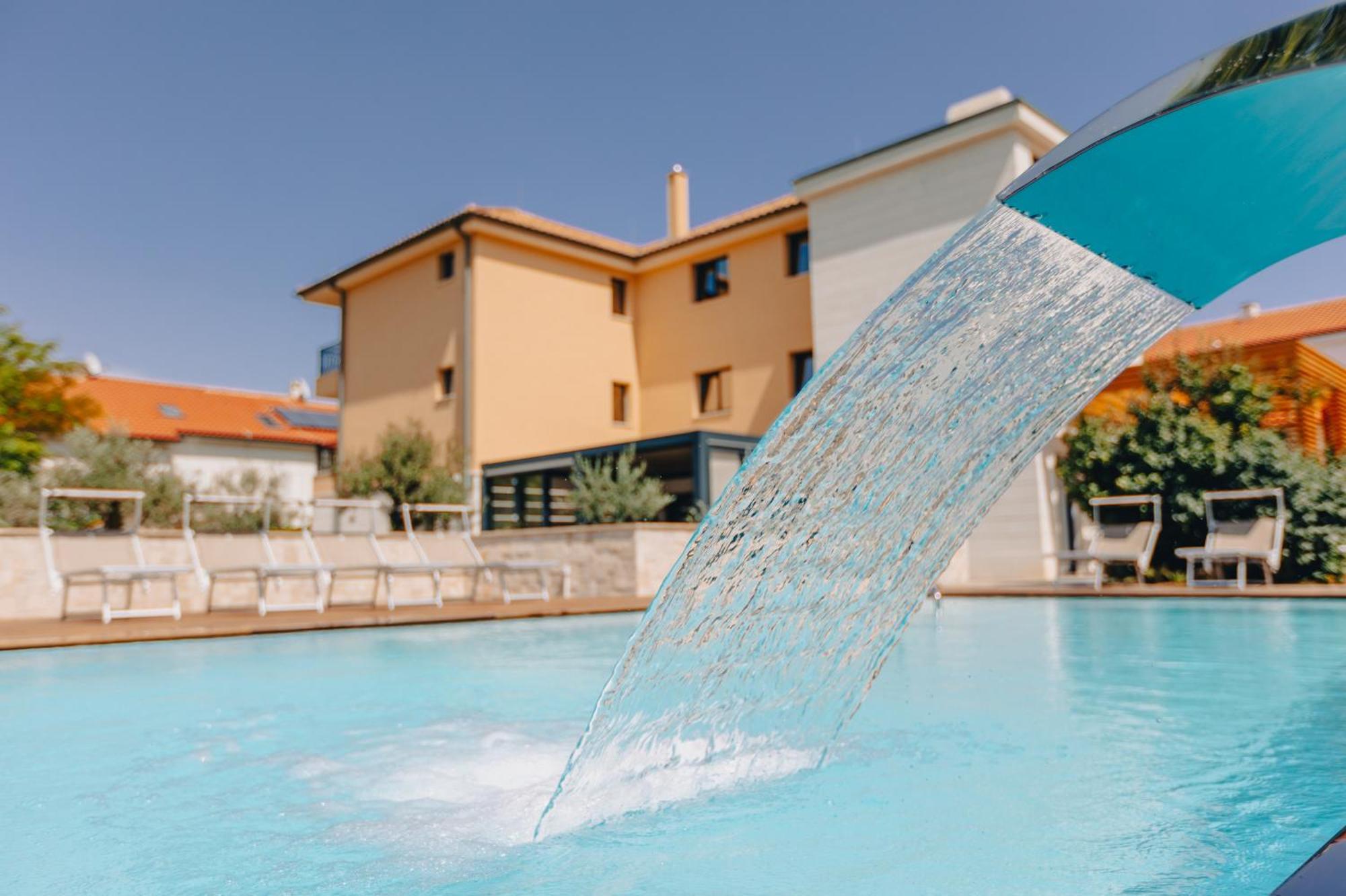 Vila Iris Baska 2 Hotel Buitenkant foto